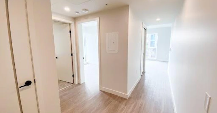 0208-9873 King George Boulevard, Surrey, BC, V3T 0T2 - 13