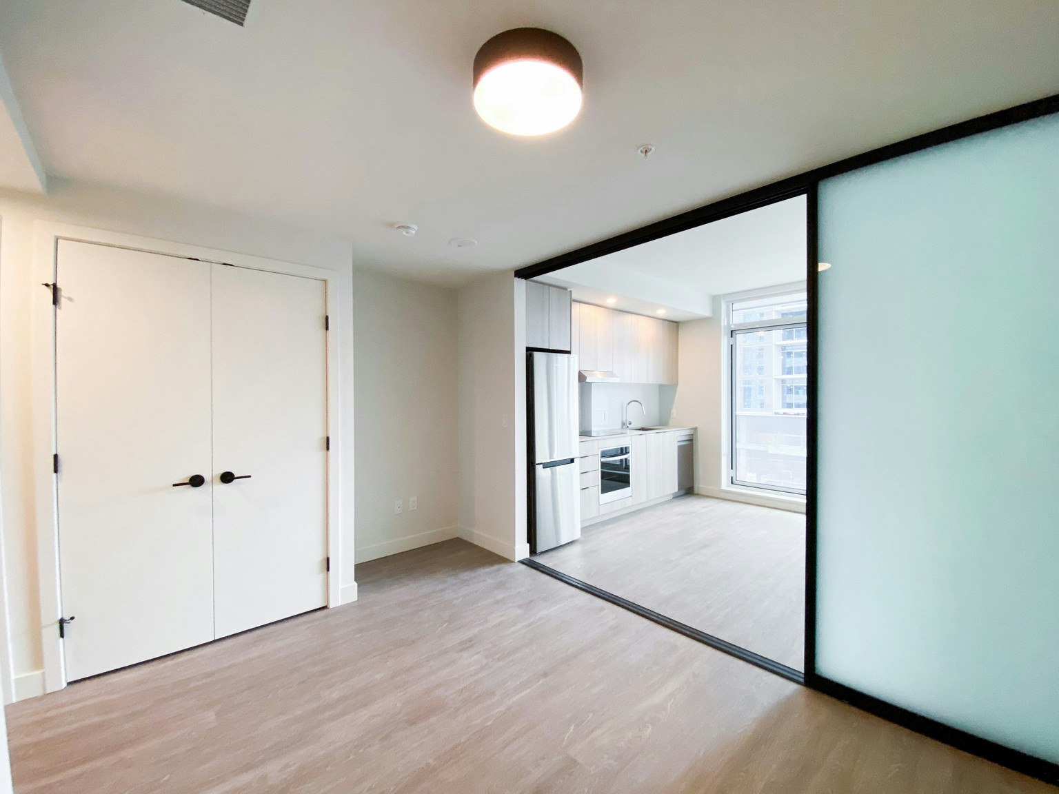 1210-9873 King George Boulevard, Surrey, BC, V3T 0T2 - 4