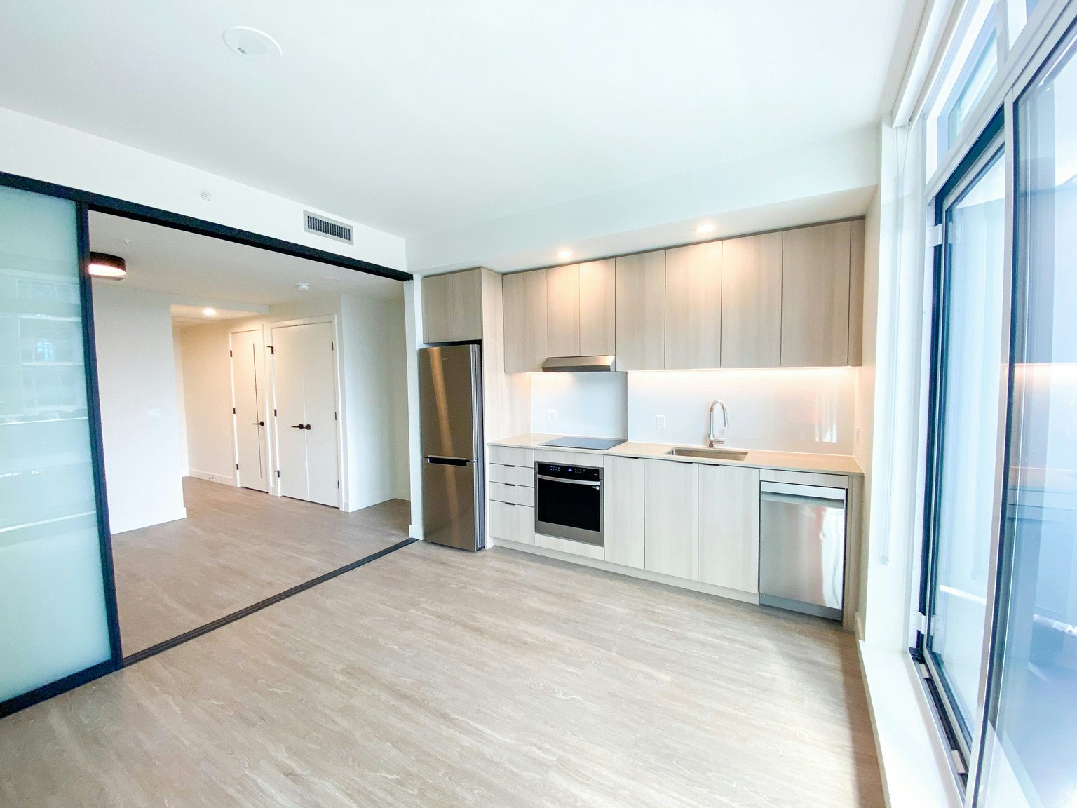 1210-9873 King George Boulevard, Surrey, BC, V3T 0T2 - 6