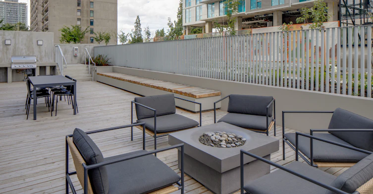 202-9873 King George Boulevard, Surrey, BC, V3T 0T2 - 21