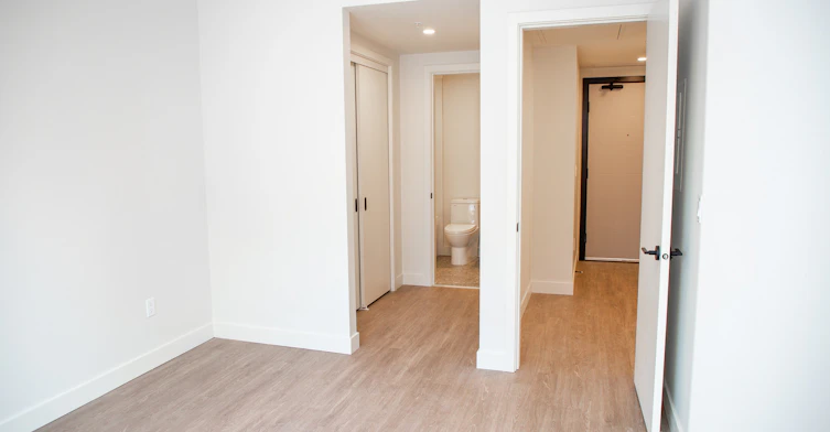 502-9873 King George Boulevard, Surrey, BC, V3T 0T2 - 8