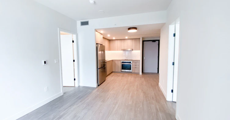 503-9873 King George Boulevard, Surrey, BC, V3T 0T2 - 3