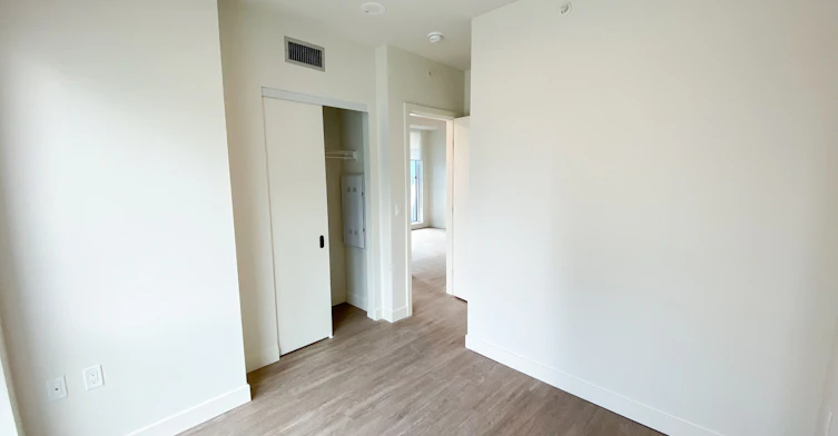 407-9873 King George Boulevard, Surrey, BC, V3T 0T2 - 4