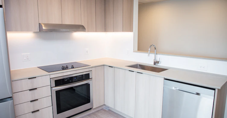 407-9873 King George Boulevard, Surrey, BC, V3T 0T2 - 12