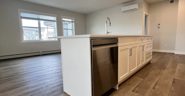 306-125 Wolf Hollow Crescent SE, Calgary, AB, T2X 5K9 - 11