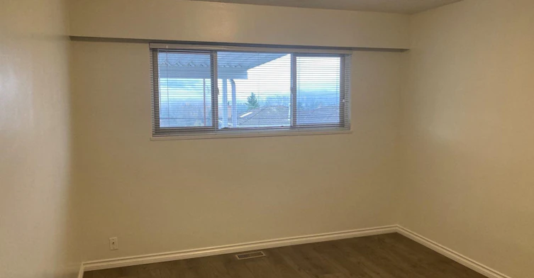 UPPER-5704 Dundas Street, Burnaby, BC, V5B 1B5 - 14