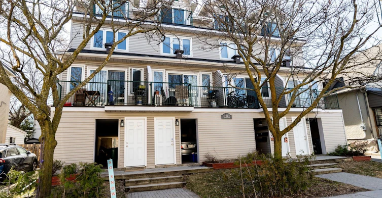 6-110 Stirling Avenue, Ottawa, ON, K1Y 1R1 - 2