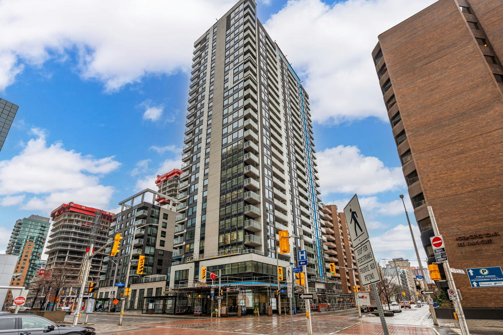2104-340 Queen Street, Ottawa, ON, K1R 5A5