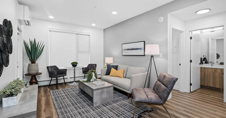 7604 108 Street NW, Edmonton, AB, T6E 1L9 - 10