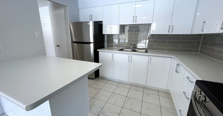 101-12 Heather Street, Barrie, ON, L4N 5J3 - 4