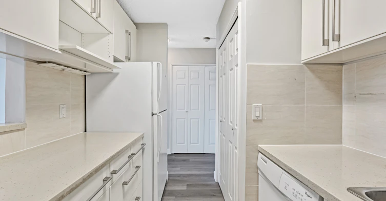 8040 Blundell Road, Richmond, BC, V6Y 1J8 - 14