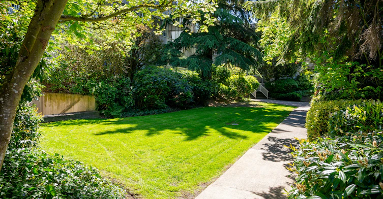 8040 Blundell Road, Richmond, BC, V6Y 1J8 - 27