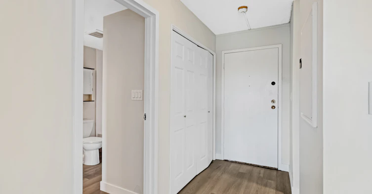 8040 Blundell Road, Richmond, BC, V6Y 1J8 - 19