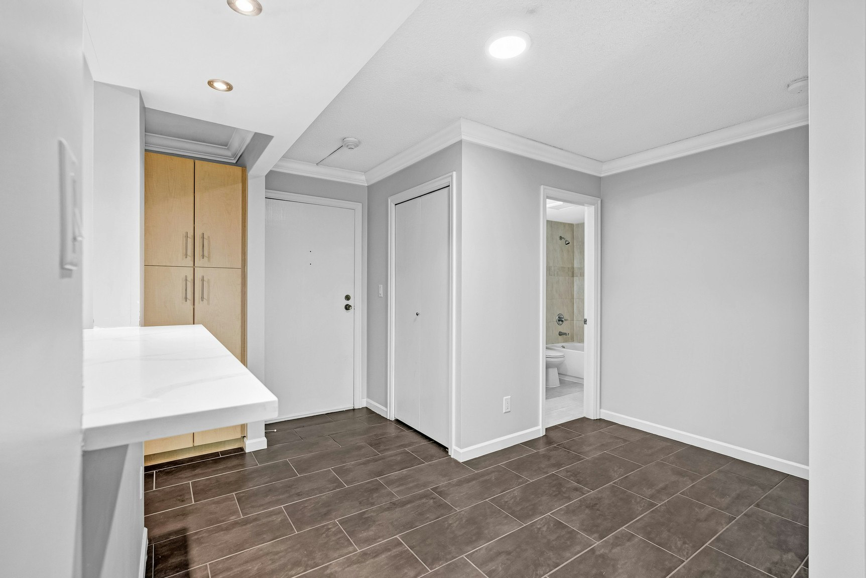 8040 Blundell Road, Richmond, BC, V6Y 1J8 - 12