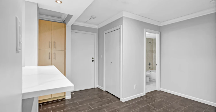 8040 Blundell Road, Richmond, BC, V6Y 1J8 - 12