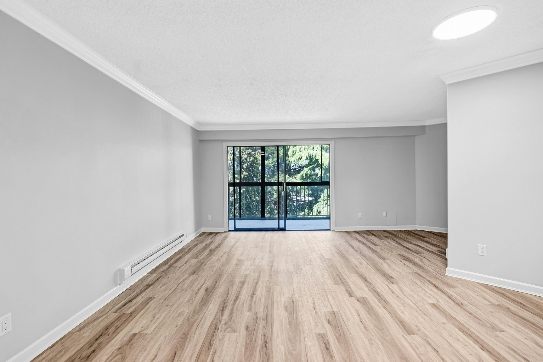 8040 Blundell Road, Richmond, BC, V6Y 1J8 - 11