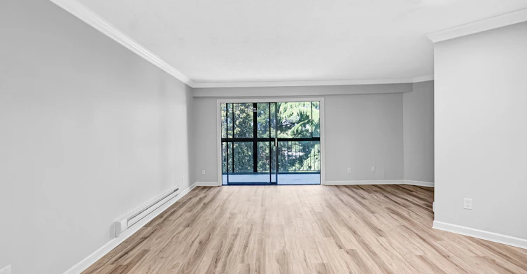 8040 Blundell Road, Richmond, BC, V6Y 1J8 - 11