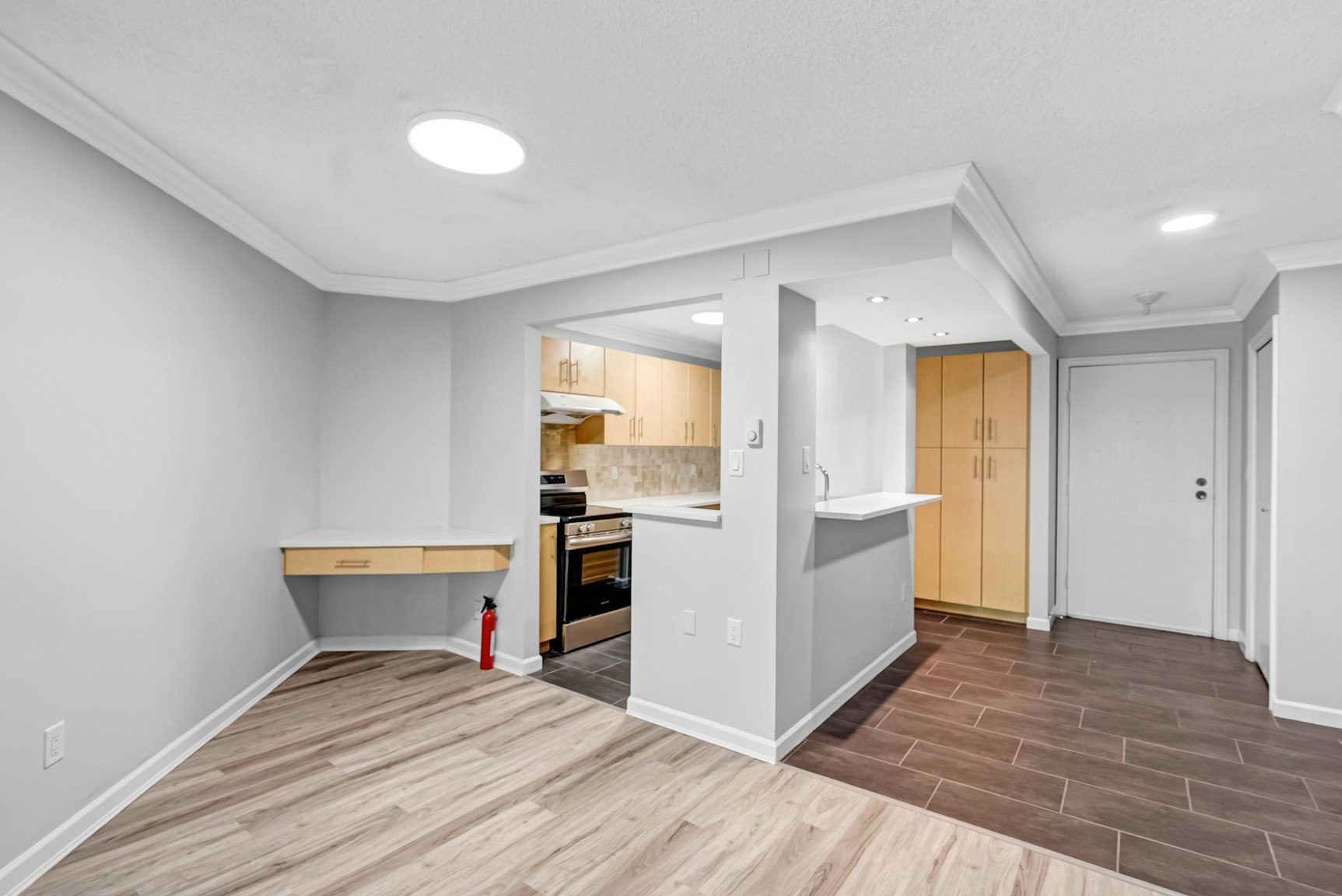 8040 Blundell Road, Richmond, BC, V6Y 1J8 - 10