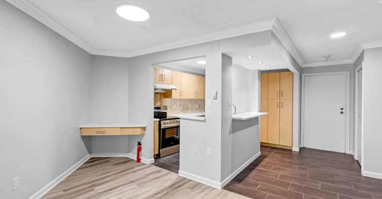 8040 Blundell Road, Richmond, BC, V6Y 1J8 - 10
