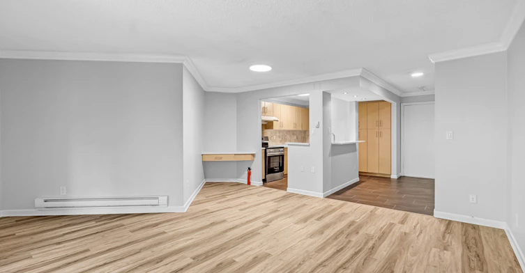 8040 Blundell Road, Richmond, BC, V6Y 1J8 - 9