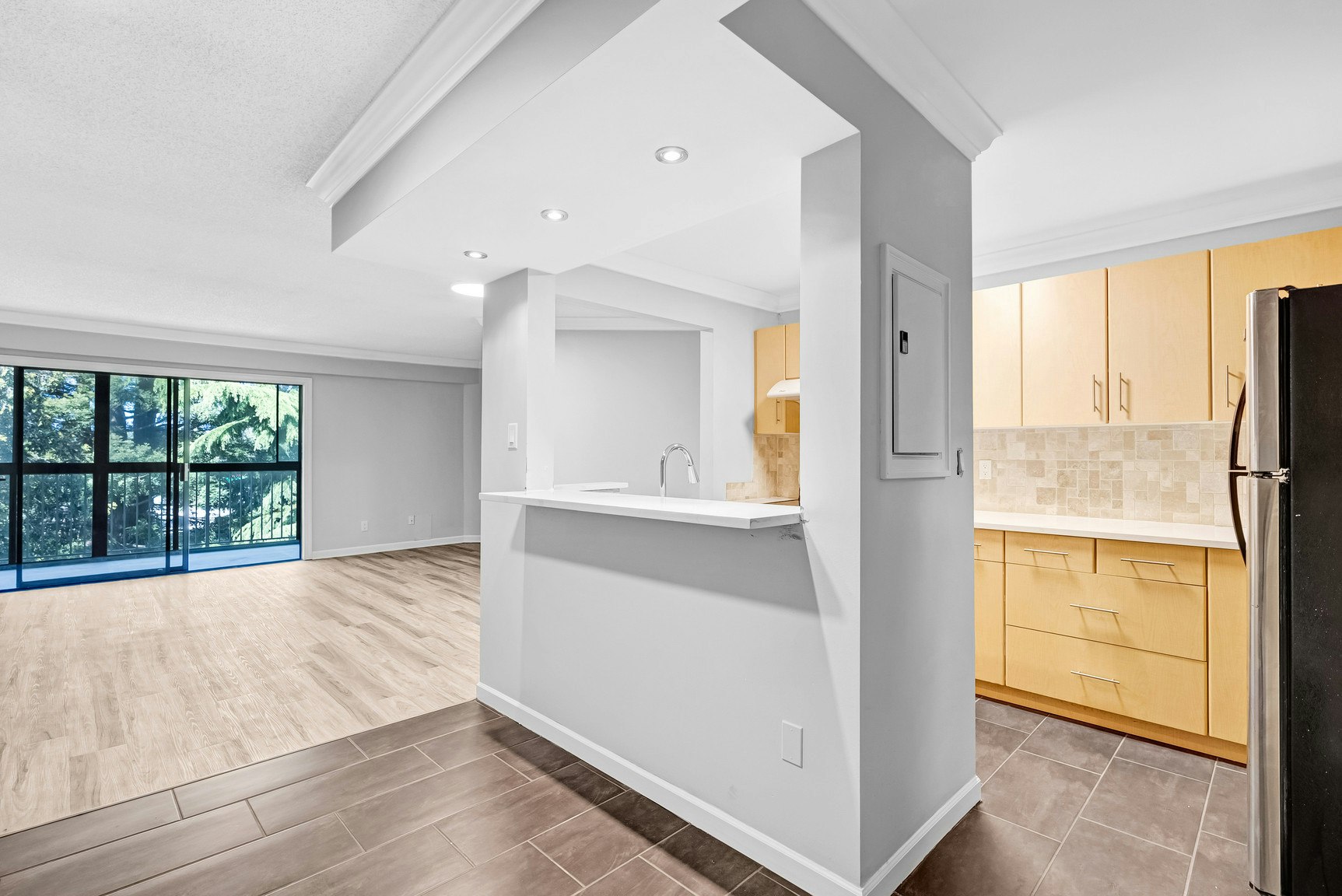 8040 Blundell Road, Richmond, BC, V6Y 1J8 - 5
