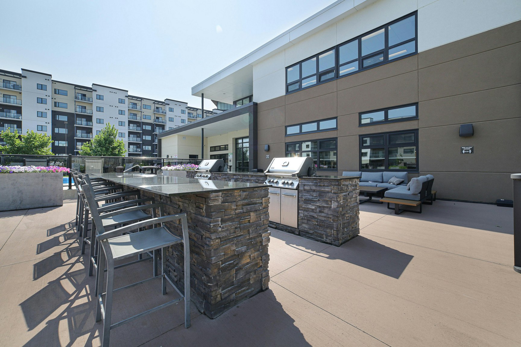 717-211-703 Sterling Lyon Parkway, Winnipeg, MB, R3P 2T7 - 9