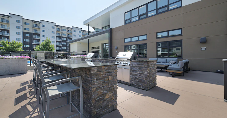 701-213-703 Sterling Lyon Parkway, Winnipeg, MB, R3P 2T7 - 9