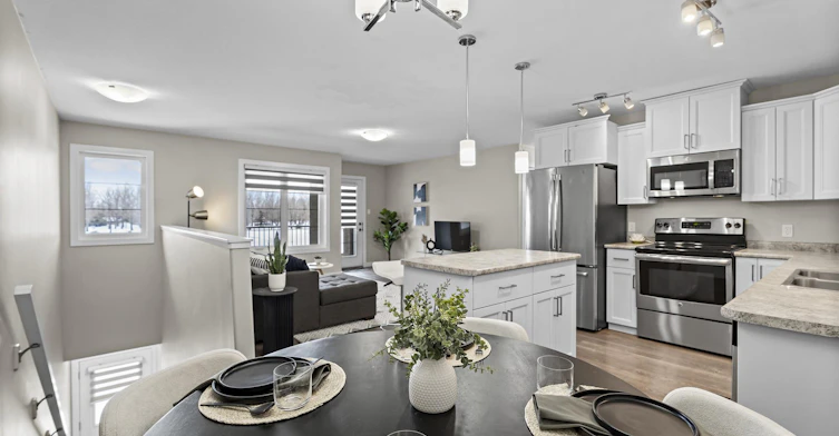 819 Chester Road, Moose Jaw, SK, S6J 0A4 - 3