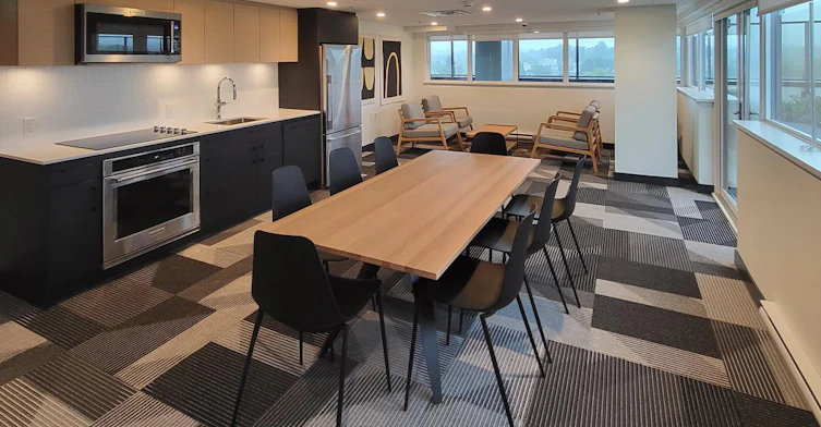 1649 E Broadway, Vancouver, BC, V5N 0J4 - 12