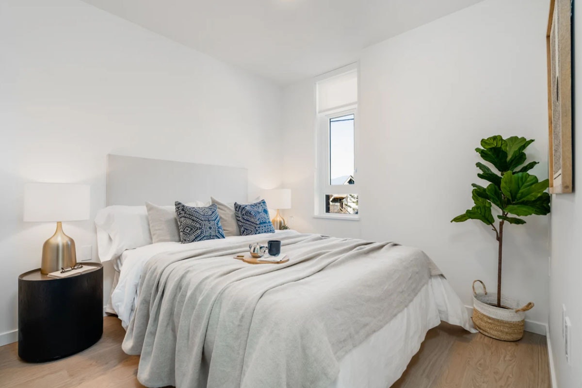 1649 E Broadway, Vancouver, BC, V5N 0J4 - 6