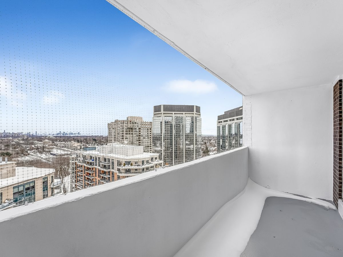 1002-8 Lomond Drive, Toronto, ON, M8X 2W3 - 10