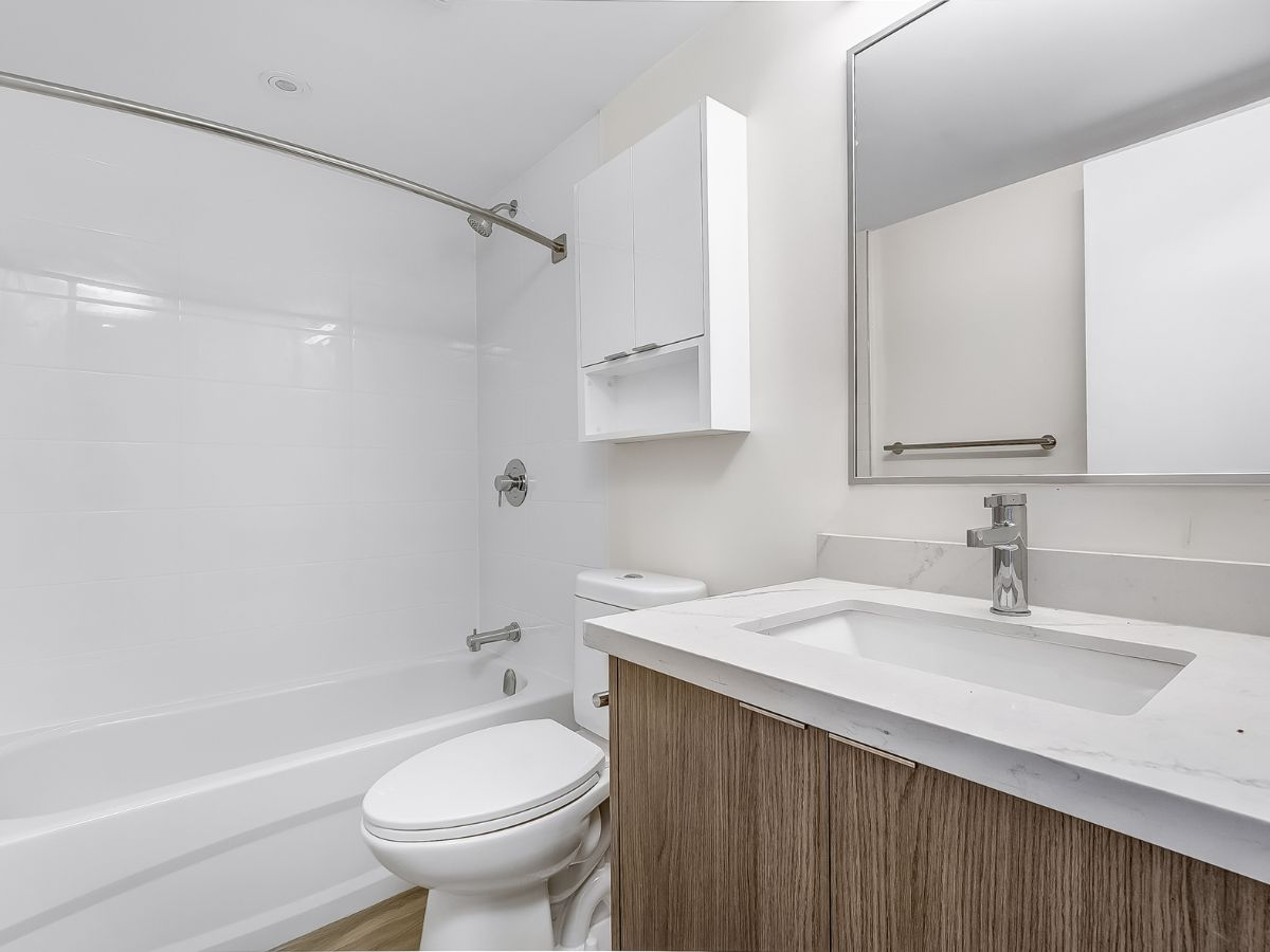 1002-8 Lomond Drive, Toronto, ON, M8X 2W3 - 9