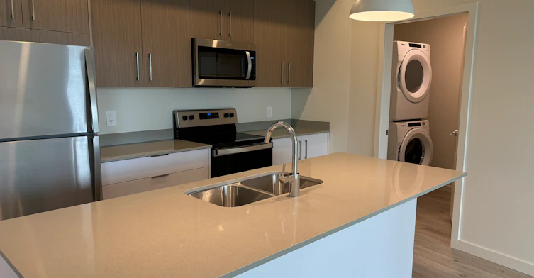 B402-7110 Edgehill Cresent, Powell River, BC, V8A 0W4 - 2