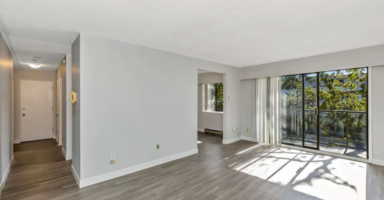 3244 Quadra Street, Saanich, BC, V8X 1G2 - 9