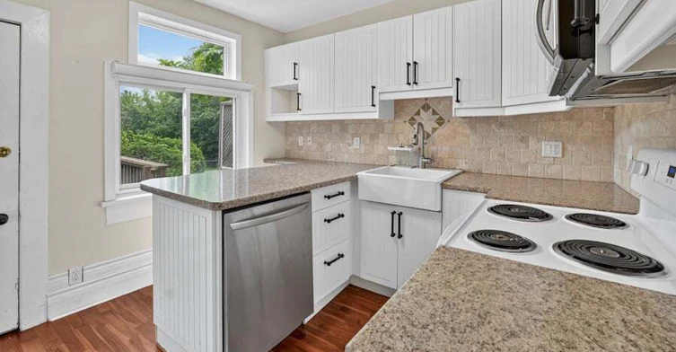 1-19 Desjardins Avenue, Ottawa, ON, K1N 5N8 - 2