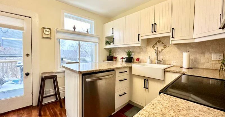 1-19 Desjardins Avenue, Ottawa, ON, K1N 5N8 - 2