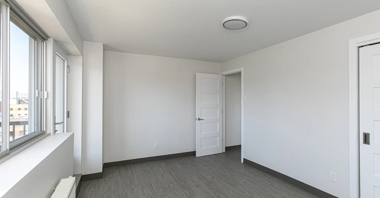 3605 Saint Urbain Rue, Montréal, QC, H2X 2P1 - 9