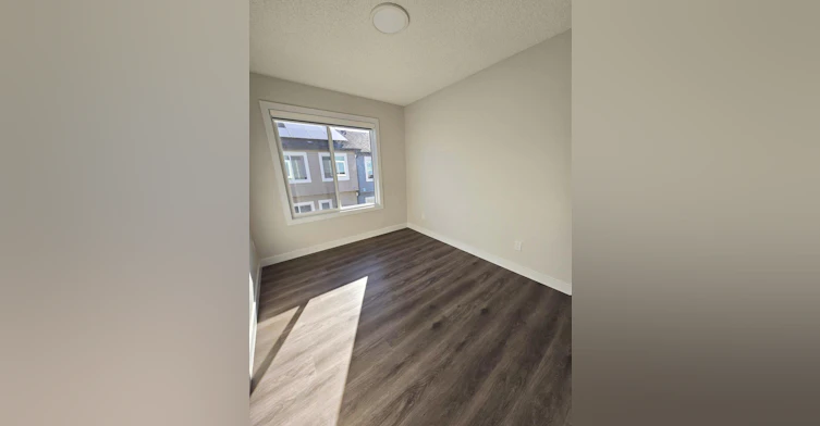 3640 139 Avenue Northwest, Edmonton, AB, T5Y 3N5 - 77