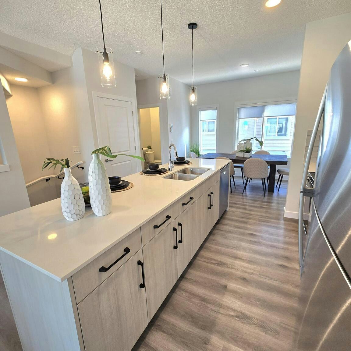 3640 139 Avenue Northwest, Edmonton, AB, T5Y 3N5 - 4