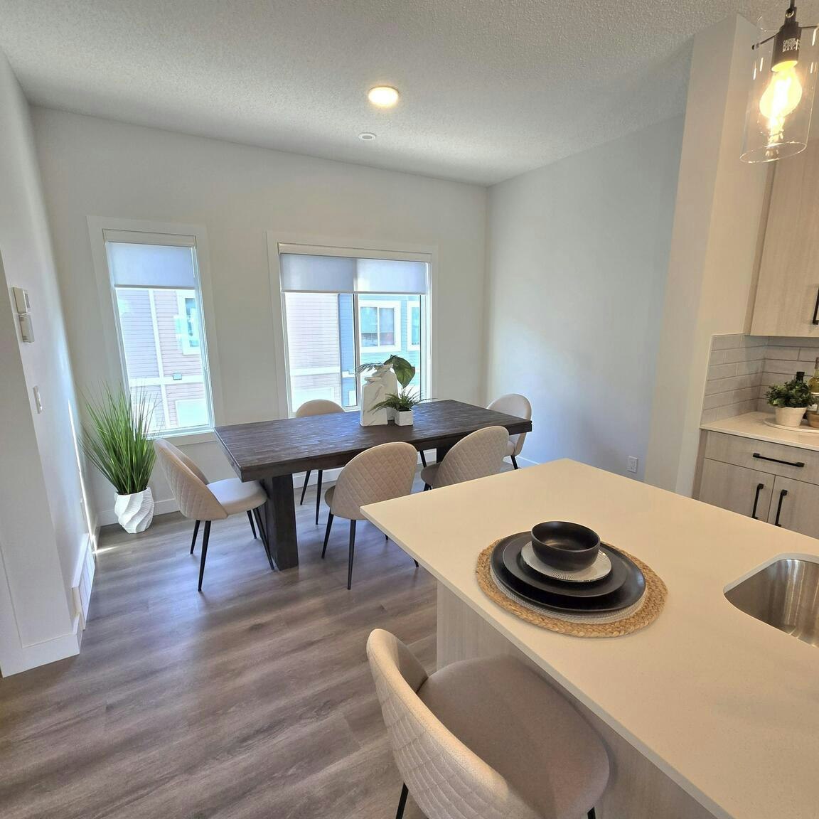 3640 139 Avenue Northwest, Edmonton, AB, T5Y 3N5 - 5
