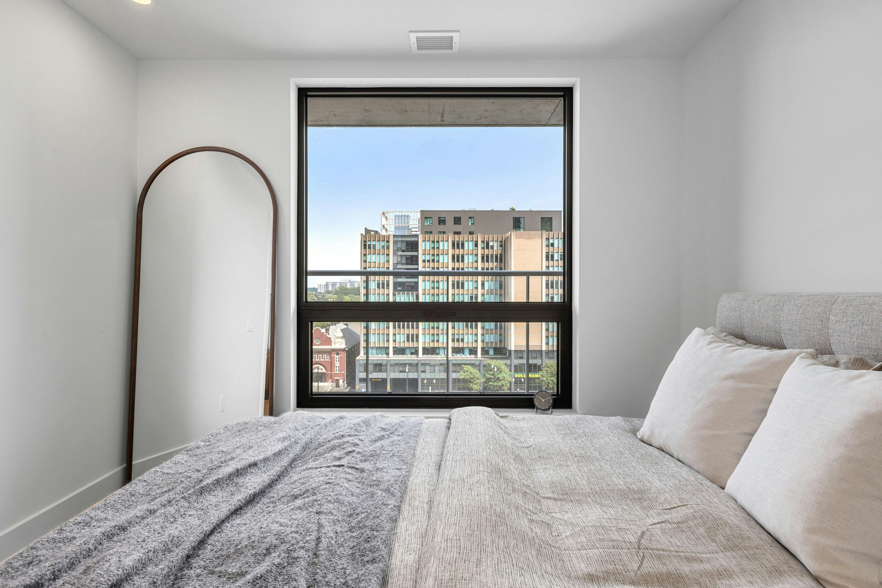 265 Rideau Street, Ottawa, ON, K1N 0G7 - 3