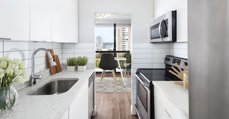 1004-S-4769 Hazel Street, Burnaby, BC, V5H 1S7 - 9