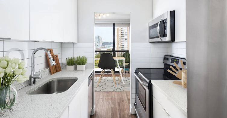 0804-N-4769 Hazel Street, Burnaby, BC, V5H 1S7 - 9
