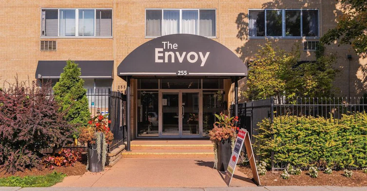 51-255 Stewart Street, Ottawa, ON, K1N 6K3