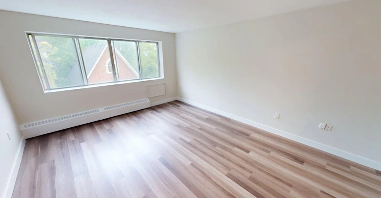 32-255 Stewart Street, Ottawa, ON, K1N 6K3 - 2