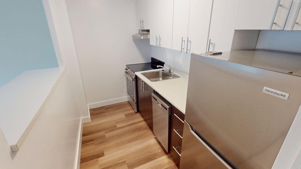 32-255 Stewart Street, Ottawa, ON, K1N 6K3
