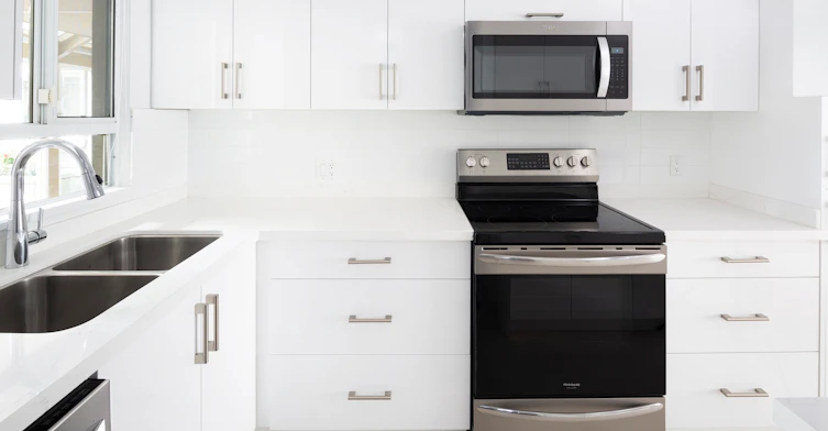 109-2475 West Broadway Street, Vancouver, BC, V6K 2E8 - 8