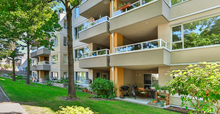 109-2475 West Broadway Street, Vancouver, BC, V6K 2E8 - 11