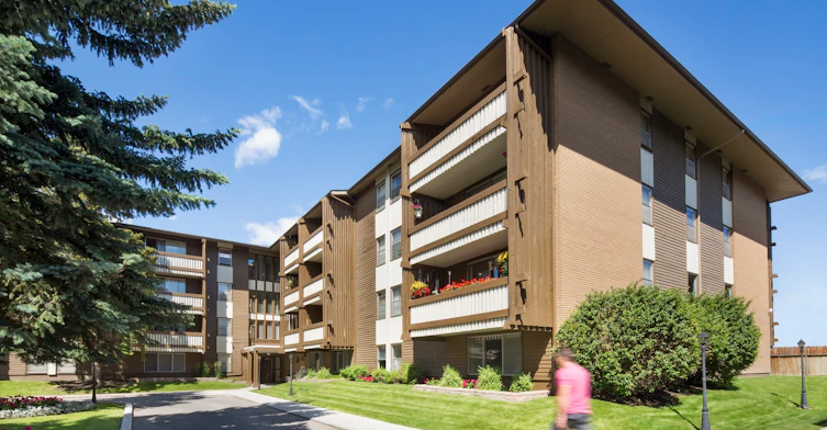 208-2528 66 Avenue SW, Calgary, AB, T3E 5K4 - 10