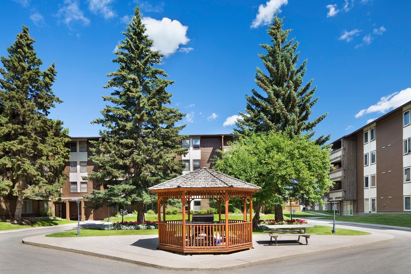 430-2528 66 Avenue SW, Calgary, AB, T3E 5K4 - 5